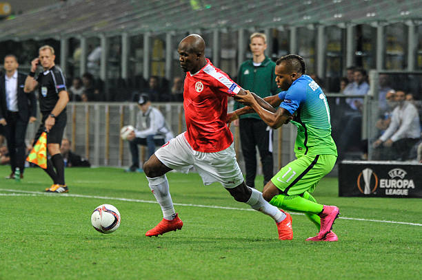 样不甘落后 样不甘落后